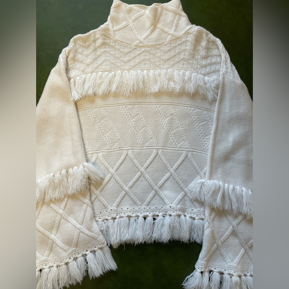 Ivory fringe knit sweater
